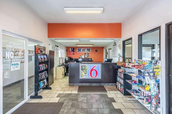 MOTEL 6 CLARKSTON (Clarkston)